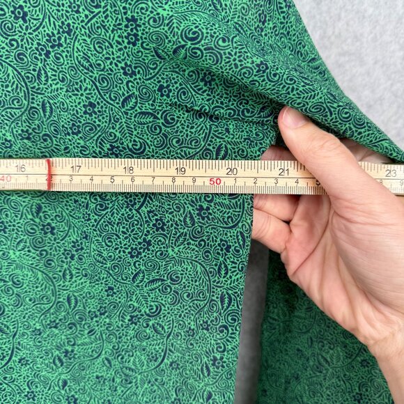 Cabi Womens Bountiful Blouse Size M Green Navy Ditsy Floral Sheer Style 5208 EUC - Picture 9 of 9